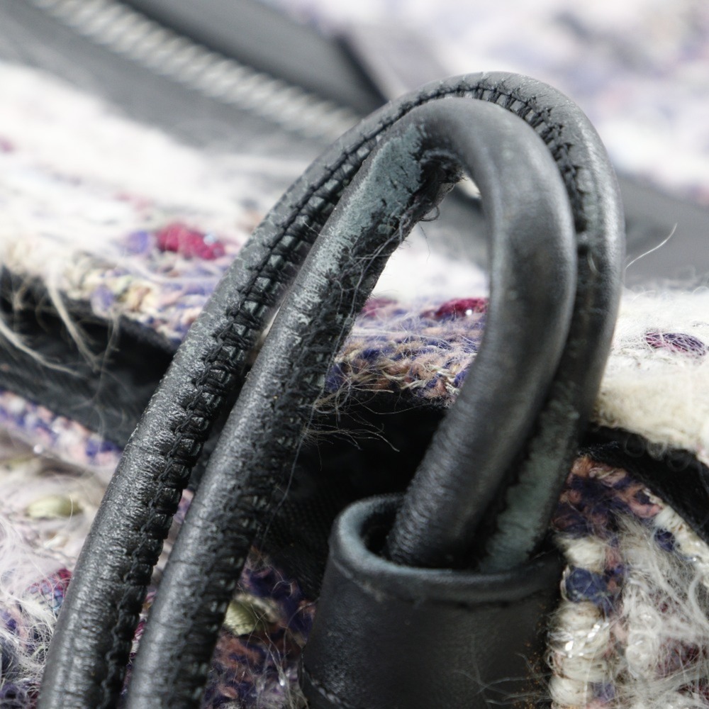 CHANEL Purple Shoulder Bag - Picture 6 of 9